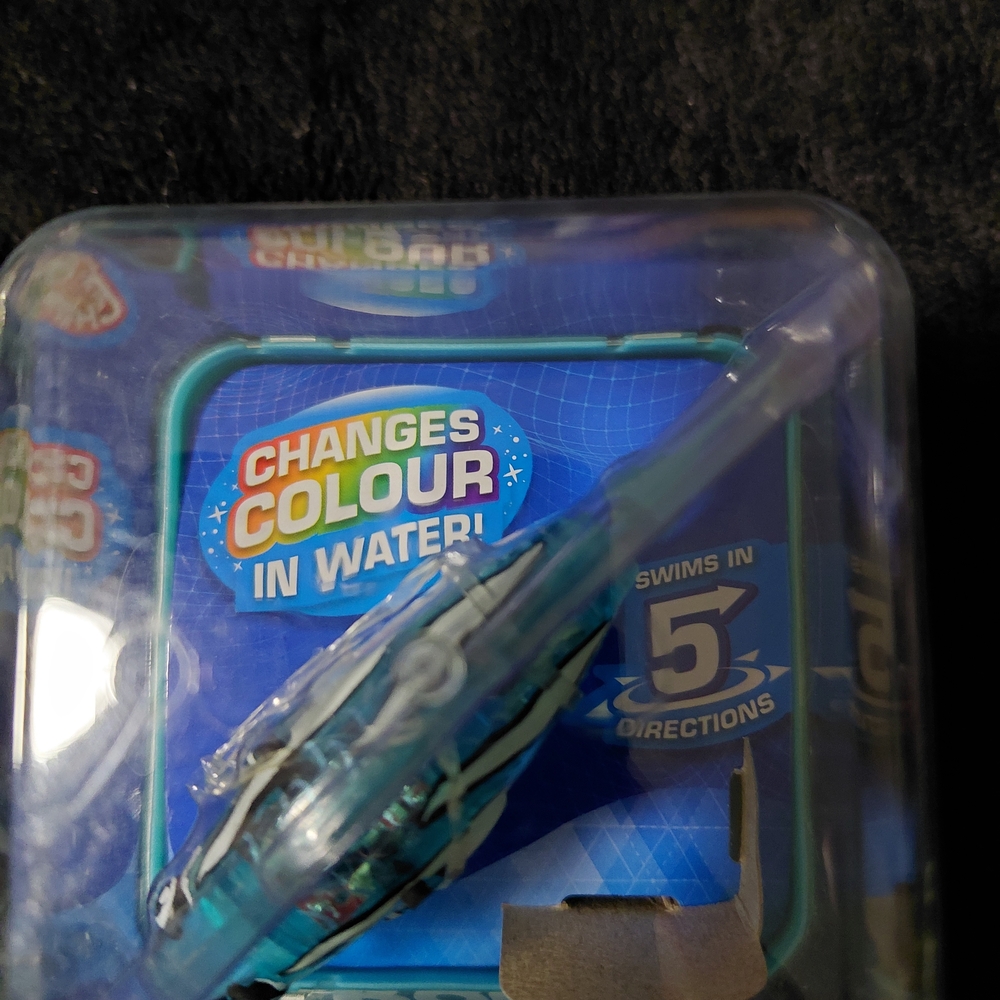 Color-Changing Water Toy - Blue/Teal